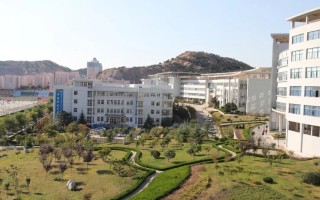 青岛科技学费，青岛科技学费多少